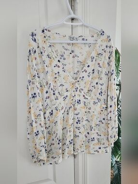 Kismet Cream Floral V-Neck Peasant Blouse